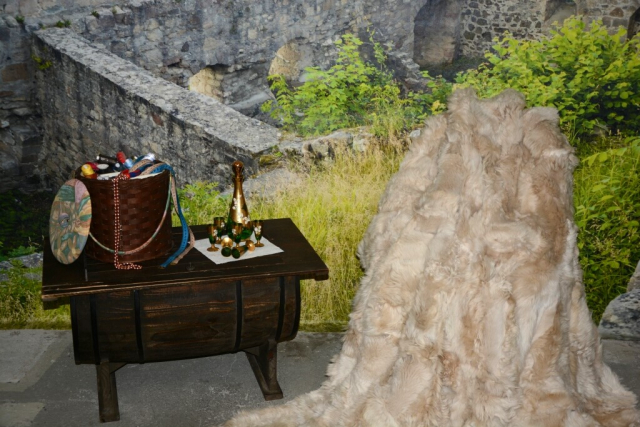 RESTSTÜCK Toskana Lammfell Pelztafel Beige 140x140cm für Bastler
